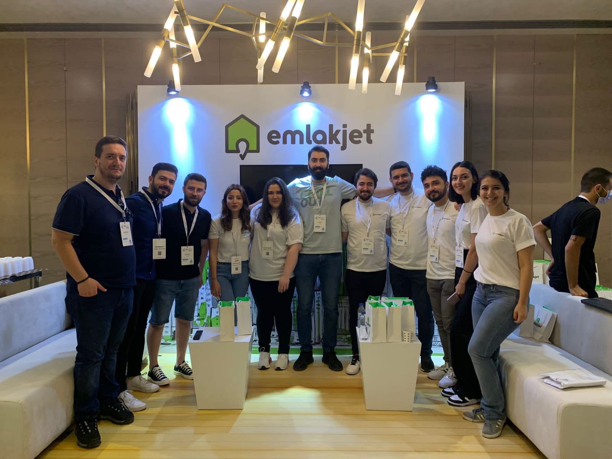 a_segmen's tweet photo. Emlakjet olarak #javadayistanbul da yerimizi aldık  @javadayistanbul @emlakjet https://t.co/G8HNGd4fJ9