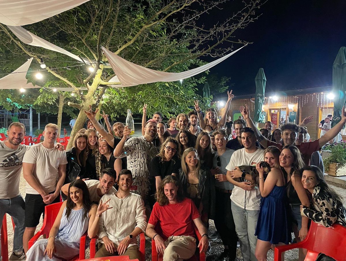 They say after 30 a body has a mind of his own. What I know for sure is by now mine is made of two things: pasta and friends.