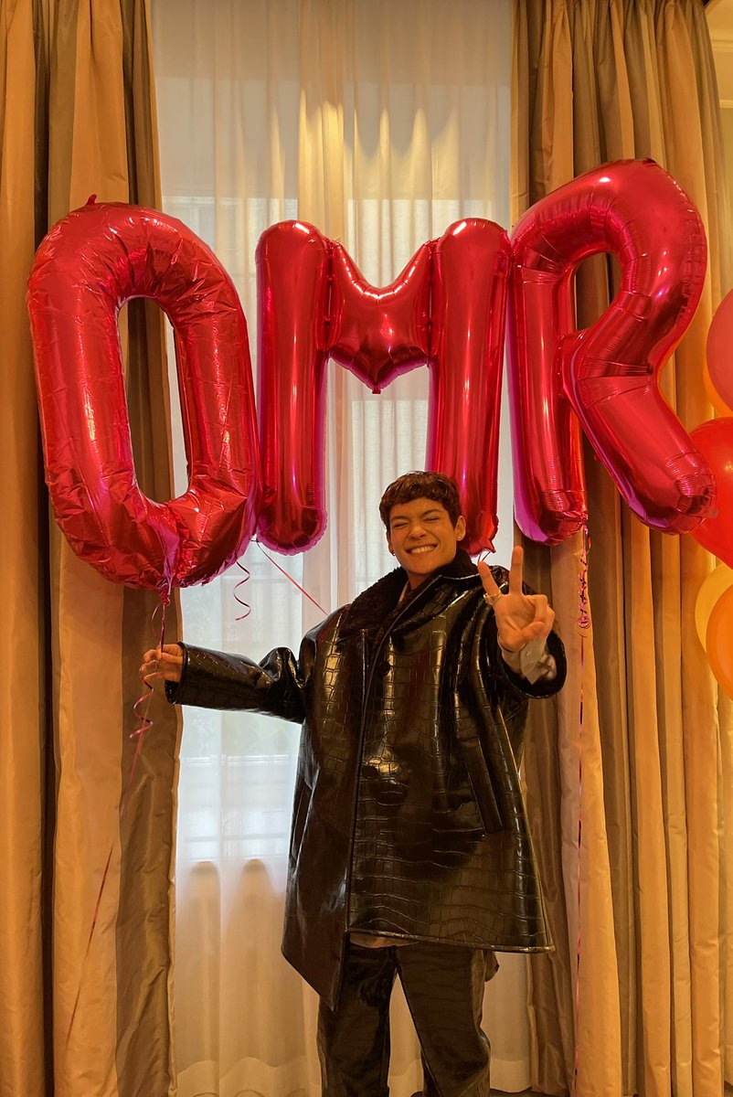 Gontevas's tweet photo. Surprise party for the #OMRalbum release with @OmarRudberg https://t.co/7CQMrDH77S