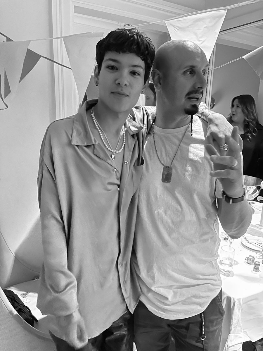 Gontevas's tweet photo. Surprise party for the #OMRalbum release with @OmarRudberg https://t.co/7CQMrDH77S