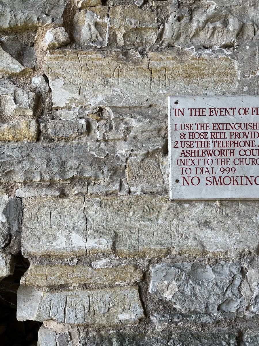 Barb_Drummond's tweet image. #Ashleworth #TitheBarn #graffiti