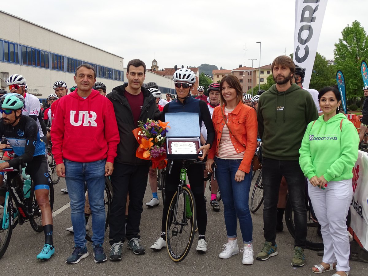miguelviar's tweet photo. 🚴‍♀️🚴🚴‍♂️ Hoy, marcha cicloturista solidaria @murosdebizkaia celebrada en #derio a favor de la donación de medula en colaboración con @aspanovas @Bizkaia https://t.co/PYK0CUZ8DJ