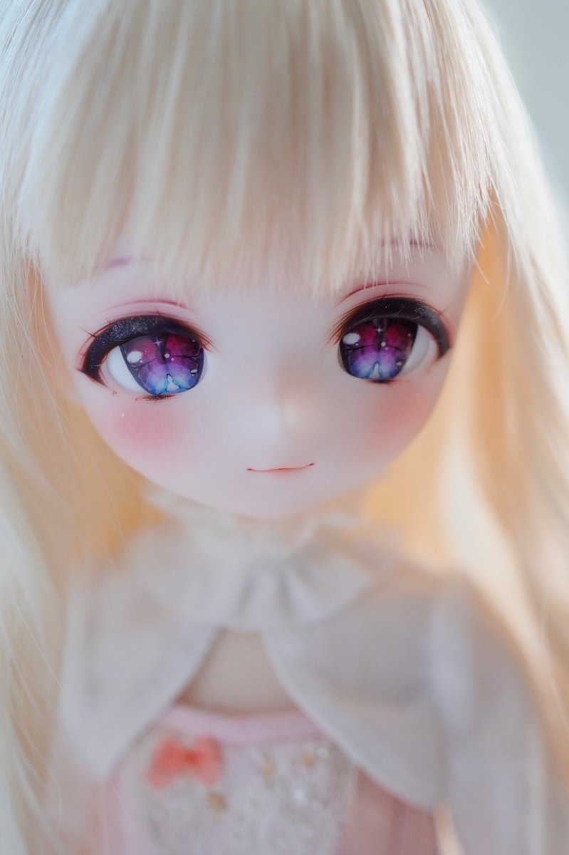 awonori8823's tweet photo. #PUYOODOLL さまのMISAKOちゃんをお迎えしました！メイクはれにゃ様にしていただきました❤ふわふわとした綿毛のような睫毛と上品なピンク系のメイクが優しげなMISAKOちゃんヘッドの造形にぴったりで、月の女神様のようです🌙✨��回もキラキラたっぷりに仕上げていただきました✨✨✨ #れにゃっ子 https://t.co/1sNpQqXZSW