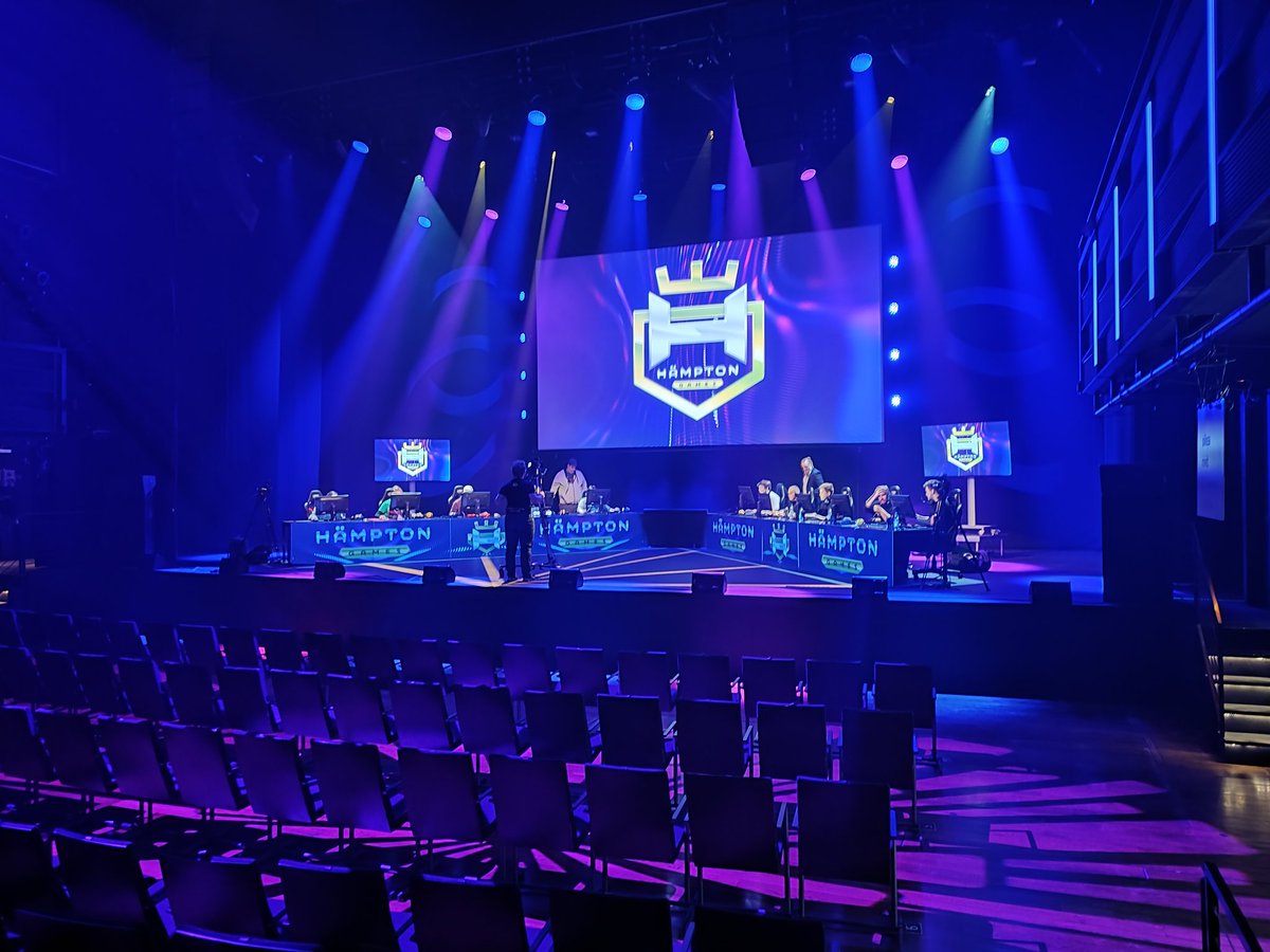 Hämpton Games alkaa nyt! 
Nyt Verkatehtaalle jos et ole jo! #hämptongames #HAMKgaming #csgo