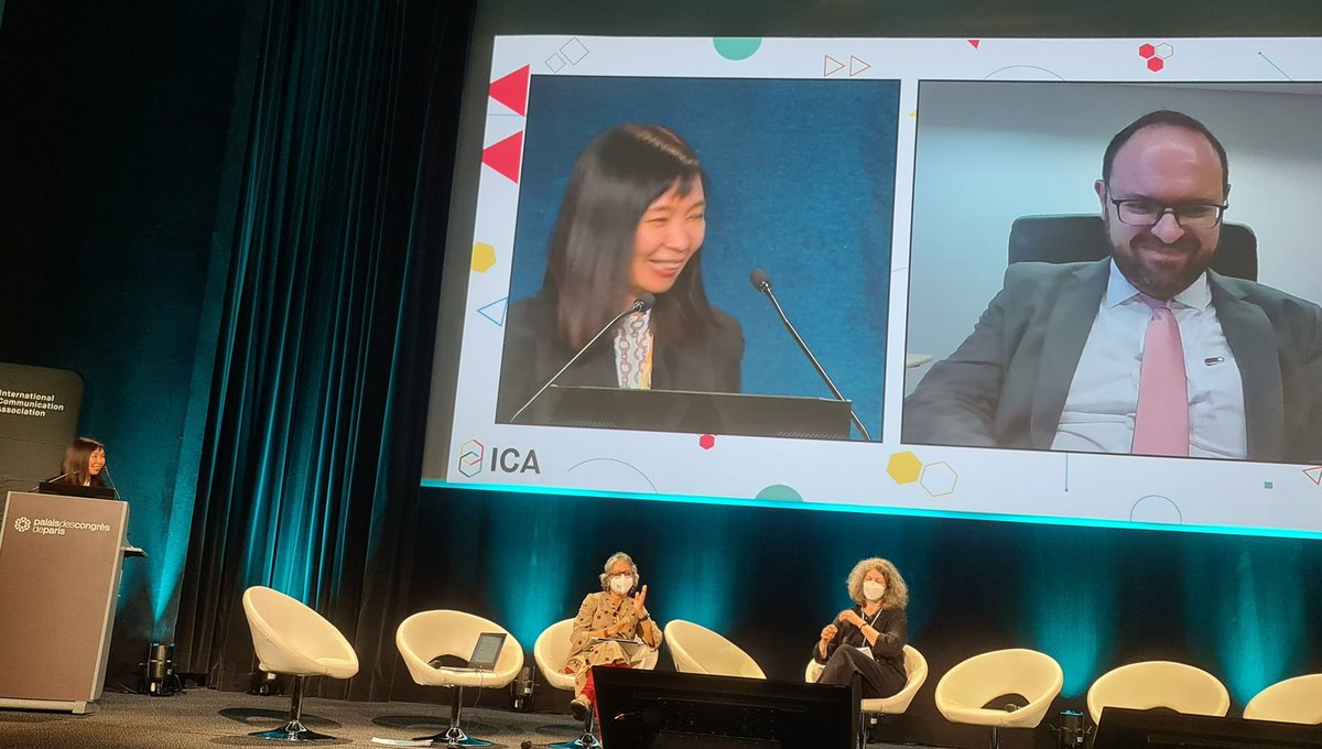 Wrapped up ICA special session: One WWW, Multiple Online Experiences: Vulnerable Youth, Mental Health and Challenges of Platform Design and Regulation. Superb insights and discussion of urgent concerns from <a href="/Livingstone_S/">Sonia Livingstone</a> <a href="/usharaman/">UshaRaman</a> <a href="/UrsGasser/">Urs Gasser</a> #ica22 #wkwsci