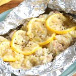 ネギ塩とレモンでさっぱりうまい。包んで焼くだけ!「鶏肉の香味レモンホイル焼き」