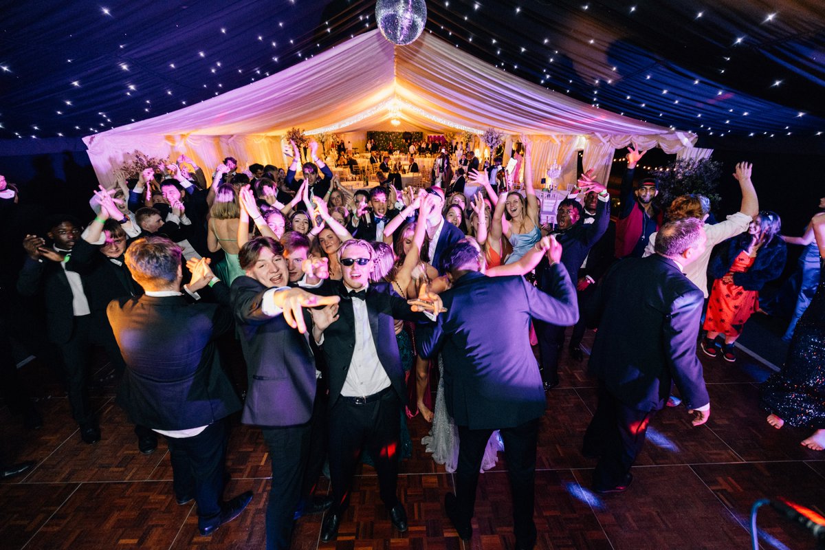 bedesnews's tweet photo. What a night! Bede's Leavers' Ball 2022 was an unforgettable evening of delicious food, great music, and amazing memories made by all. https://t.co/Y3LCfIg7D2