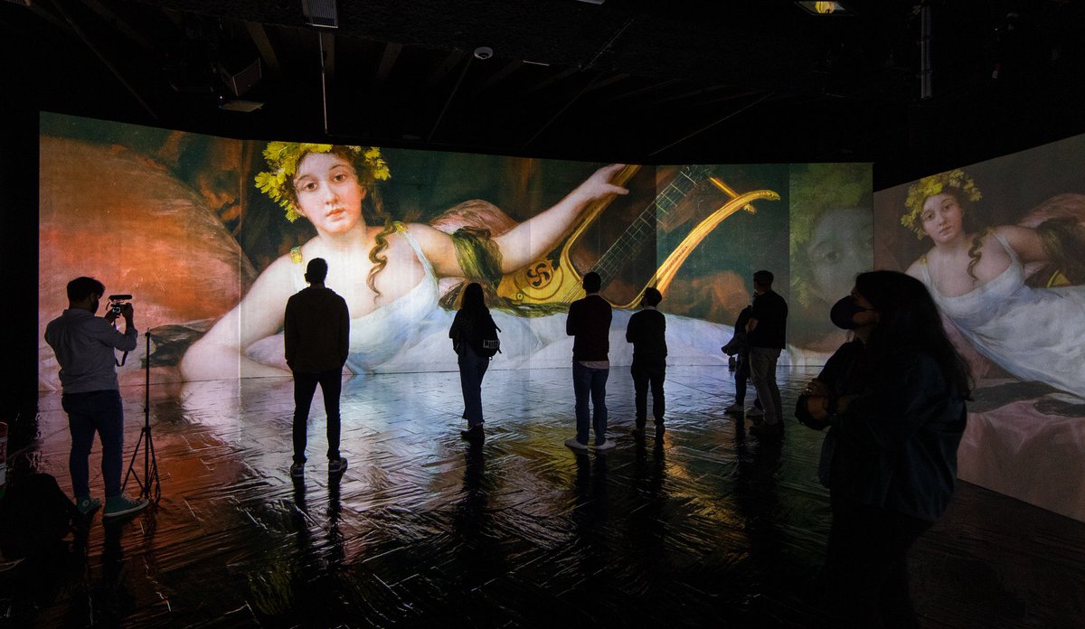 El viaje sensorial que propone #INGOYA está acompañado por una banda sonora envidiable con piezas de maestros españoles como Falla e Albéniz, hasta obras de artistas contemporáneos a Goya, como Boccherini y Beethoven🎶

➡️¡Ponte los auriculares y disfruta! ingoya.com/banda-sonora/