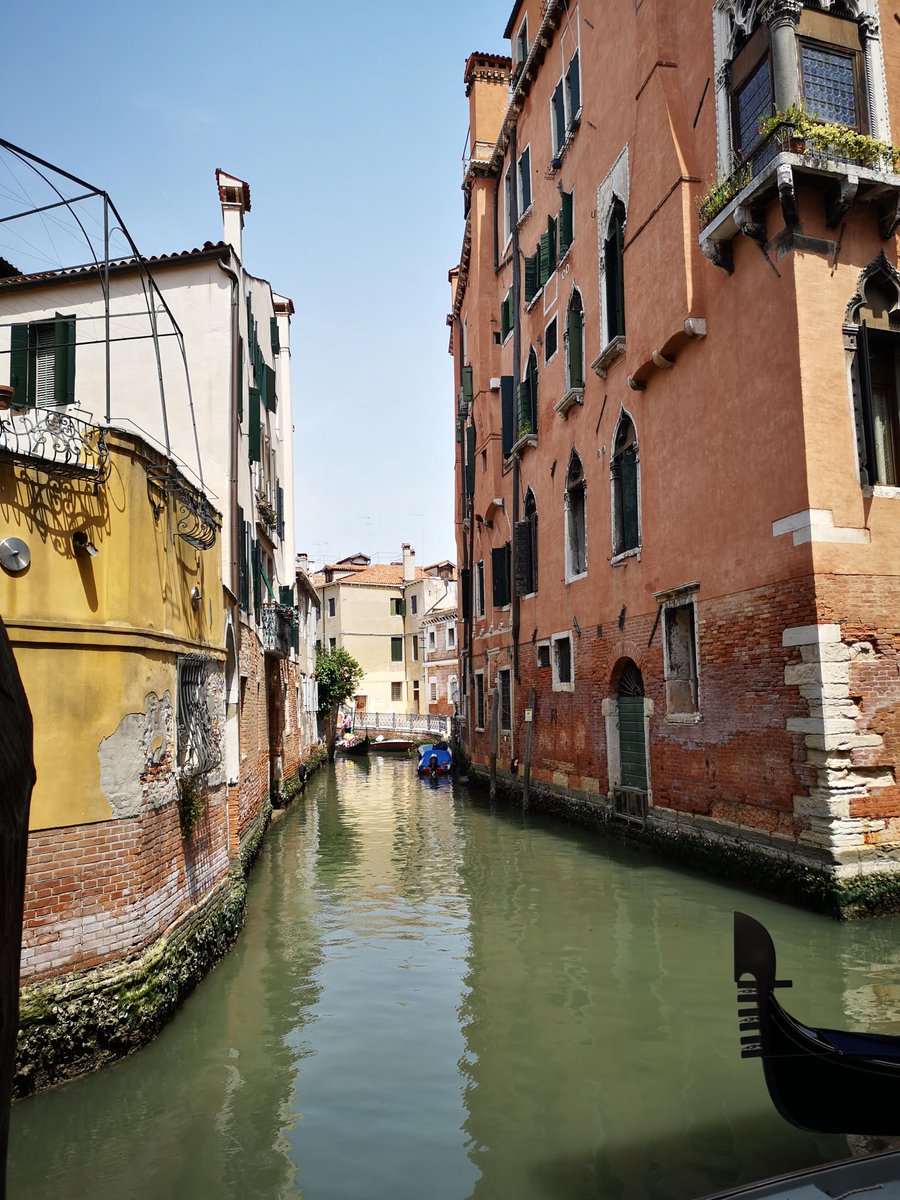 Quiet canals in #Venice on a May day!

#4017sanmarco #hotel #guesthouse #italy #italyvacation #accomodation #hotelinvenice #veniceholiday #guesthouseinvenice  #discovervenice #visitvenice #boutiquehotel #veneziagram #venezianascosta #veniceitaly #holidayinvenice #igvenezia