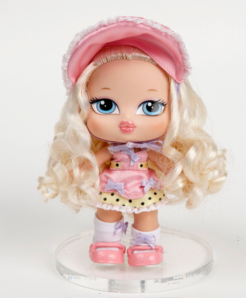 urbrokebaby's tweet photo. I have to make her mine ♡ #iso #bratz #storybookcollection #dream #lilbopeep #doll #collector https://t.co/rtOLHDOlqy