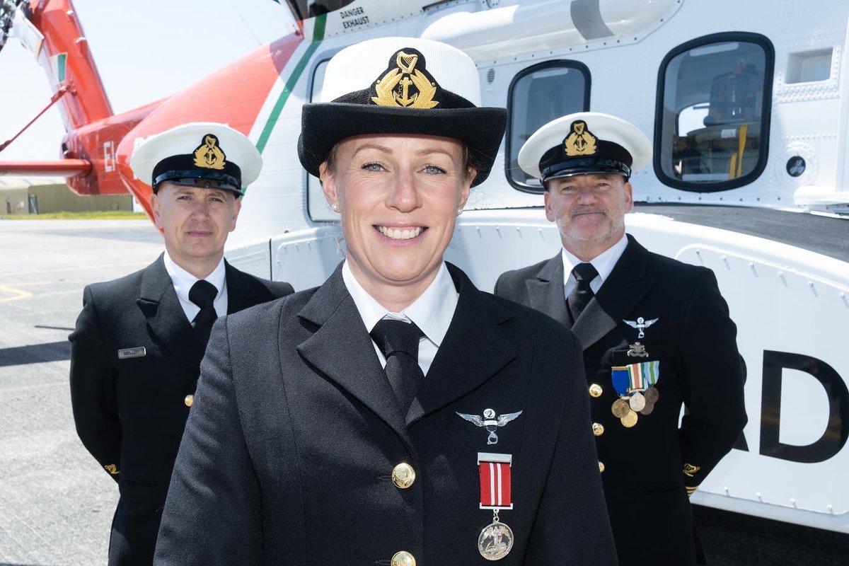 SimtechAviation's tweet image. 20 years of CHC Ireland providing helicopter Search and Rescue services for the Irish Coast Guard out of Waterford,home of R117,and we were delighted to take part at the event which included recognition of Winchman Sarah Courtney,recipient of a 2021 National Bravery Award.
#CHC