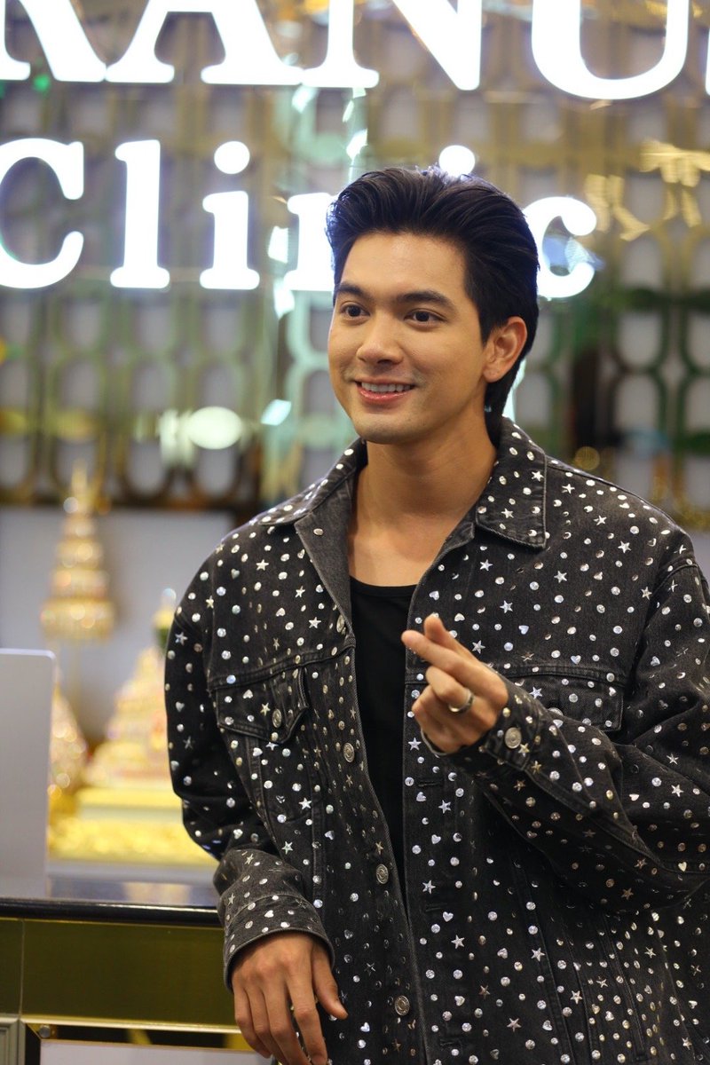 KHOfficialStats's tweet photo. กำลังใจ แด่คนไกลที่ปั่นเทรนด์กันบ่ายนี้ สู้ๆนร้าเด็กเข้ม ❤️❤️

#KEMxUranusClinic
URANUS CLINIC WITH KEM

#เข้มหัสวีร์ Kem Hussawee
📷แอดมินใจดีคนเดิม https://t.co/tqmNS1ql1F