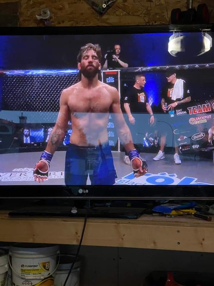 ColeenBoxell's tweet photo. .@CHATTVRoblin thank you so much for talking to Colton @boxell_bjj for tonight's sportscast! The judge's decision went to the other guy but it was a great fight! #Unified45 #MMA #MMATwitter https://t.co/qrQXhAgaqx