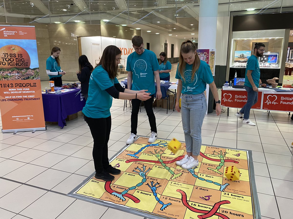 We’re all set up and ready to discuss brain health! Buchanan galleries until 6pm. Lots of activities - pipe cleaner neurone, build a brain, and much more! #brain2022