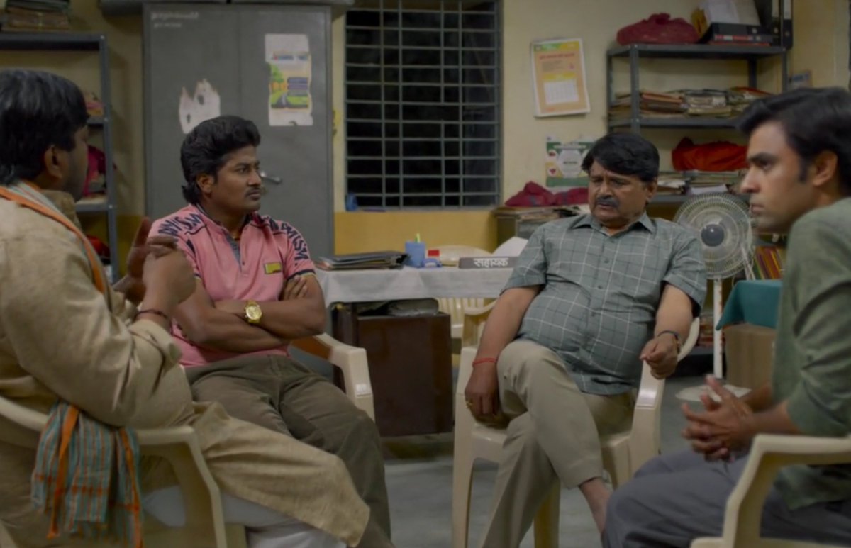 djaywalebabu's tweet photo. Me and my friends waiting for 9 PM to see EP 3 of #TheMenWhoBuiltIndia https://t.co/NqMUwl8lU8