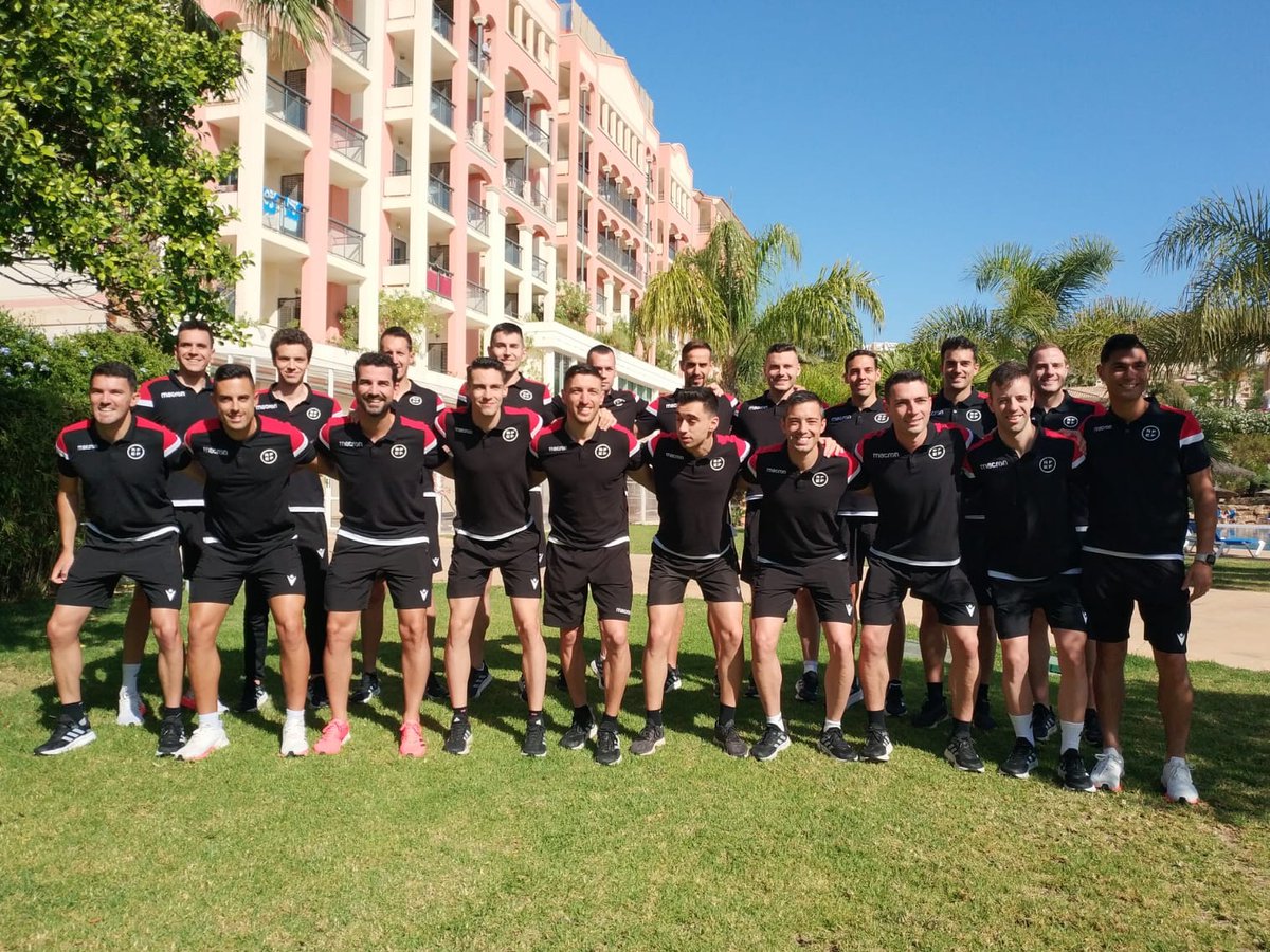 rfef's tweet photo. 💪🏻 ¡LISTOS PARA EL DESAFÍO!

📍 ¡Nuestros 𝗮́𝗿𝗯𝗶𝘁𝗿𝗼𝘀 (@CTARFEF) ya están en Alicante!

🙃 Ilusión y mucho trabajo para encarar con éxito las finales del 𝗽𝗹𝗮𝘆𝗼𝗳𝗳 de #AscensoAPrimeraRFEF. https://t.co/HPGR237UI1