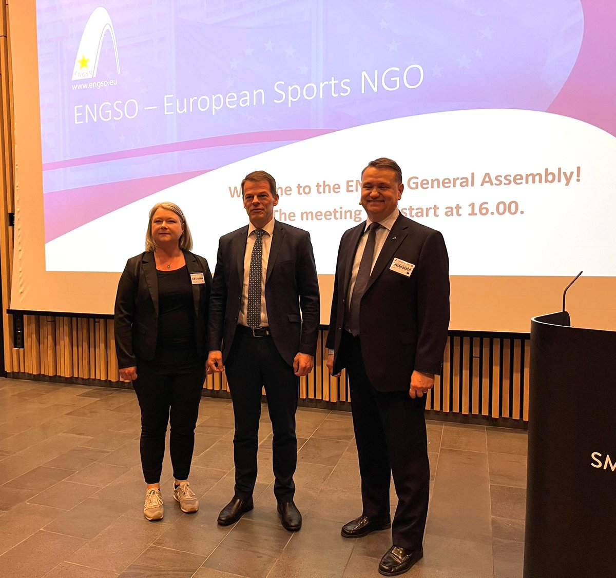 ENGSO (@engsosport) on Twitter photo Thank you to the 🇫🇴 Prime Minister Bárður á Steig Nielsen and the president of <a href="/FaroeOlympic/">Faroe Olympic</a> Elin Heðinsdóttir Joensen for welcoming us and hosting the 30th edition of #ENGSOGA2022, helping us strengthen the #grassroots sport in Europe. Thank you to the 🇫🇴 Prime Minister Bárður á Steig Nielsen and the president of <a href="/FaroeOlympic/">Faroe Olympic</a> Elin Heðinsdóttir Joensen for welcoming us and hosting the 30th edition of #ENGSOGA2022, helping us strengthen the #grassroots sport in Europe.