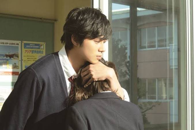 『アオハライド』（2014年）

中学1年の双葉と洸は互いに淡い恋心を抱いていたが、洸の突然の転校によって離れ離れになる。高校2年になった2人は再会を果たすが、洸は以前と正反対のクールな性格に変わっていた。
最初は戸惑うも、ふとした洸の優しさに触れ再び惹かれていく。
主演 本田翼、東出昌大。