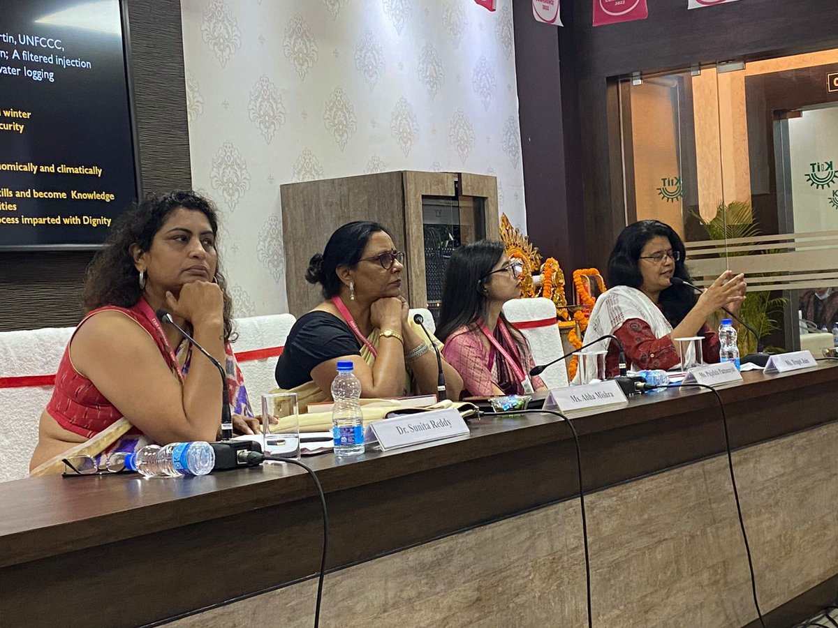 SAWC2022's tweet photo. Session 5 || Gender perspective on Building Resilience during Disasters: Highlights

- Natural disasters do not discriminate between men and women. Yet, women are invariably suffer more in times of disaster https://t.co/kMGPXH5PIR