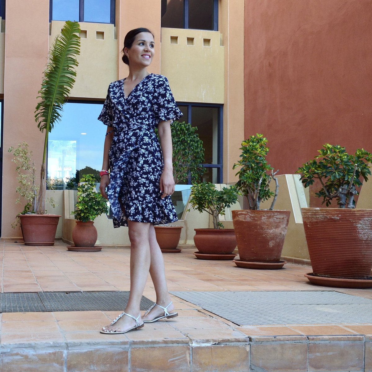 TrendsGallery's tweet photo. Se dice, se cuenta, se rumoreaa... Que vamos a tener un finde de muchooo calor! ☀️

#stylefashion #styledbyme #styleinspo #outfit #casualchic #streetstyle #dailystreetlooks #FelizSabado #summeroutfits #summerdress #fuerteventuraexperience #fuerteventura #islascanarias https://t.co/8VrxKbNd9W
