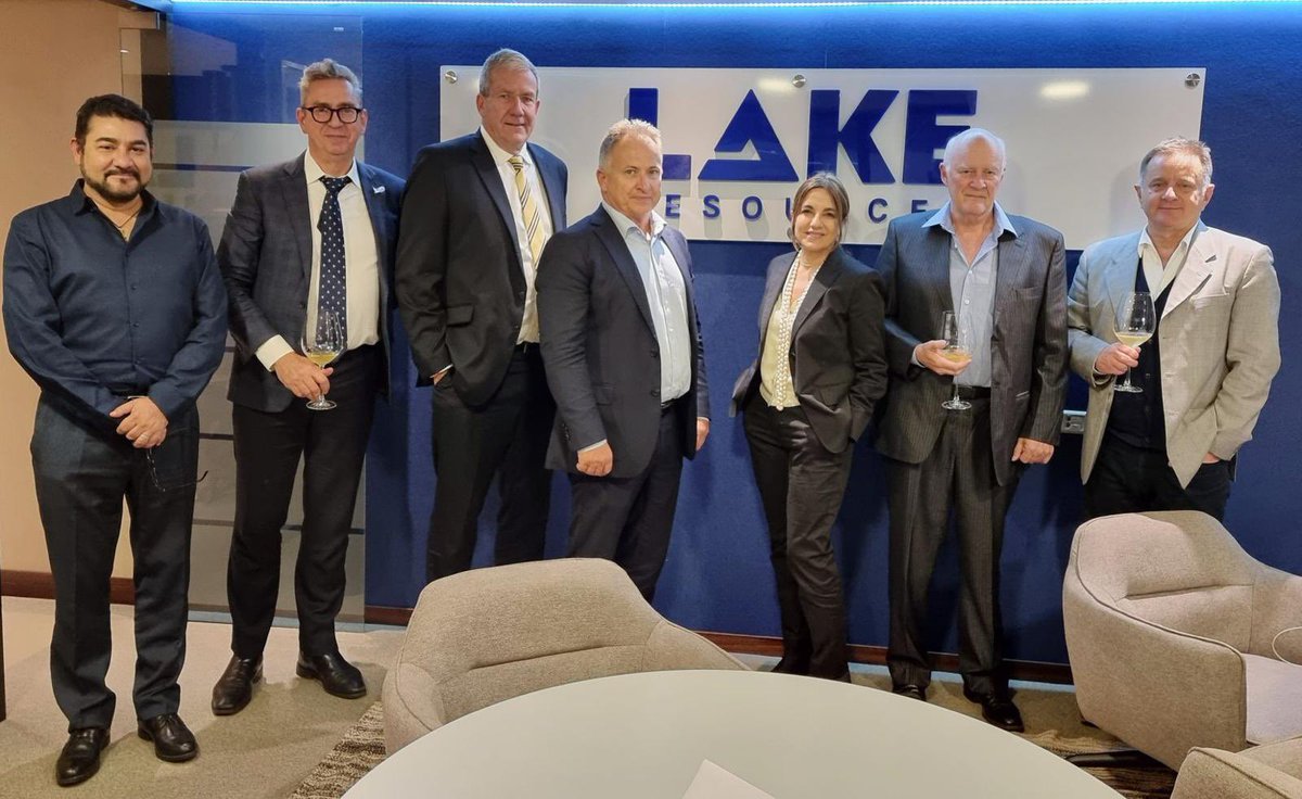 Celebrating the official opening of the $LKE offices in Buenos Aires yesterday with the full board and senior executives present together for the first time in 🇦🇷 Great to be ramping up our presence in country as we ramp up our activities here. $LLKKF #lithium 🇦🇷🇦🇺🔋#Kachi