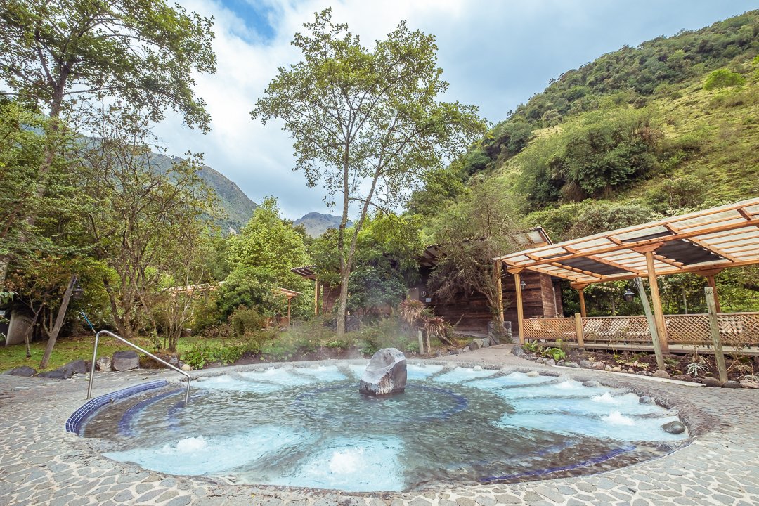 Anomadphotgraph's tweet photo. [Best &amp; Off] After travelling and working for more than 4 months in Colombia and Ecuador, here is a small best off of my 6 favorite hotels (difficult choice). Personal choice based as much on the aesthetics of the place as on the quality of the services
4 : Papallacta termales https://t.co/FprSHZyCOi