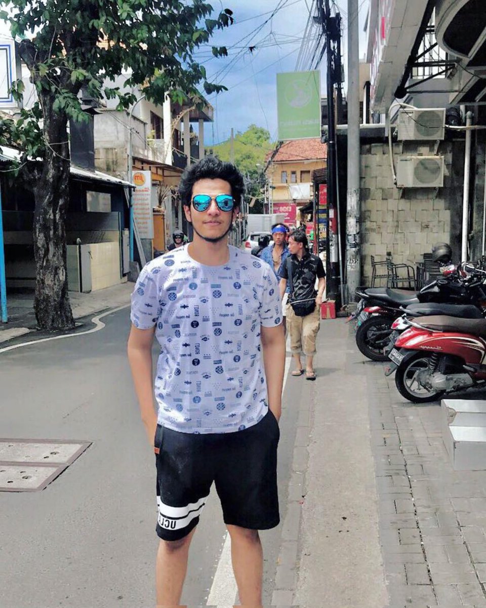 LiveInsaan16's tweet photo. https://t.co/9DvIodSOzV