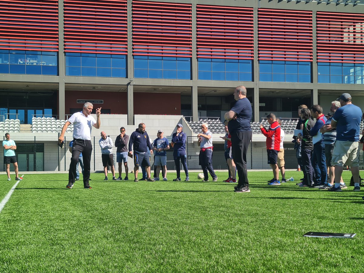 ExGDCCCrowley's tweet photo. Great turn out in @PaircUiCha0imh today for the Football Workshop with @GrowCoach_ 

A beautiful day with huge learnings for all the coaches present in @OfficialCorkGAA https://t.co/GBLRgCUFw6