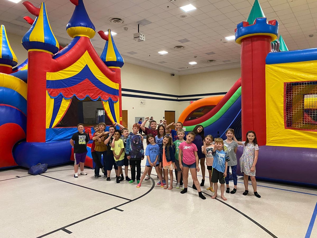 Elwood Elementary (@bevgroover) on Twitter photo 