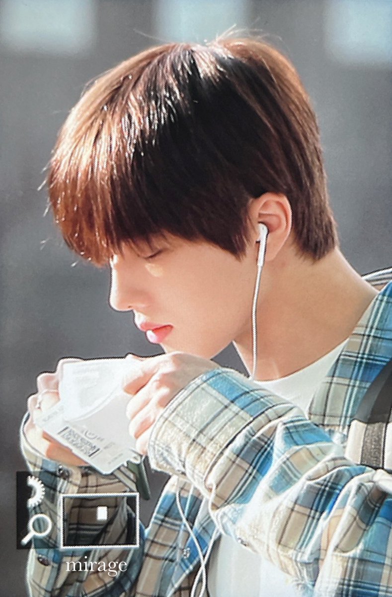 mirage0205's tweet photo. 220528 #지성  ㅠ 나 지성이 사랑해서 지금 미쳤떠 https://t.co/II96U1ZrZM