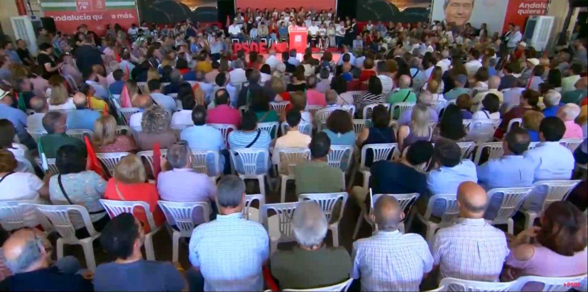 maherediadiaz's tweet photo. 🌹 Lleno absoluto en Dos Hermanas!!
🌹Hoy comienza el camino para que en Andalucía se gobierne por y para la gente. 
🌹Hoy estamos más cerca de la Andalucía que quieres con @_JuanEspadas y @psoedeandalucia #SiVotamosGanamos #AndalucíaQuiereMás https://t.co/2VIwUlSZZd