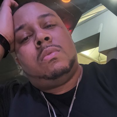JStormVA's tweet photo. #NewProfilePic https://t.co/wnfDTsEl9B
