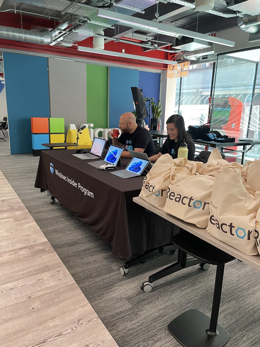 We are ready! #MSBuild Student Developer day at @MSFTReactor London!
#msftreactor #msftreactorlondon #studentsintech #Microsoft