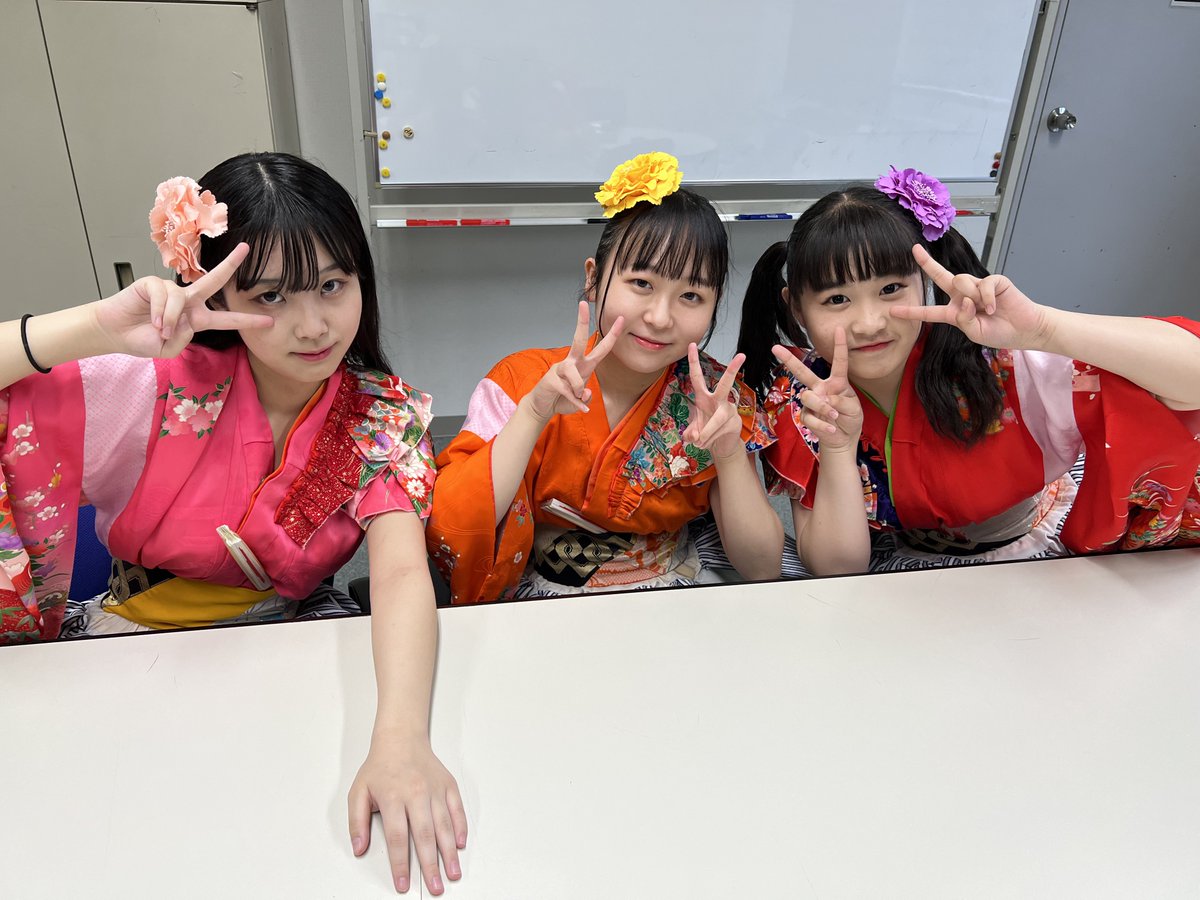 peony_actors's tweet photo. まもなくラスト配信です！

↓showroomはこちら
https://t.co/oXfdqleEhM https://t.co/VntXtF1p3G