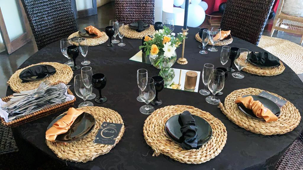 UmdlaloLodgeSA's tweet photo. 23rd Birthday & Graduation celebration that we were privileged to host!
#venuehire #venuespace #venuefinding #venuelust #venuesearch #venuedecoration #venuefinder #venuescout #venuewithaview #venueforhireΒ #birthdayvenue #stunningvenue #graduationvenue #partyvenue #bestvenue https://t.co/N7MXc1WjI9