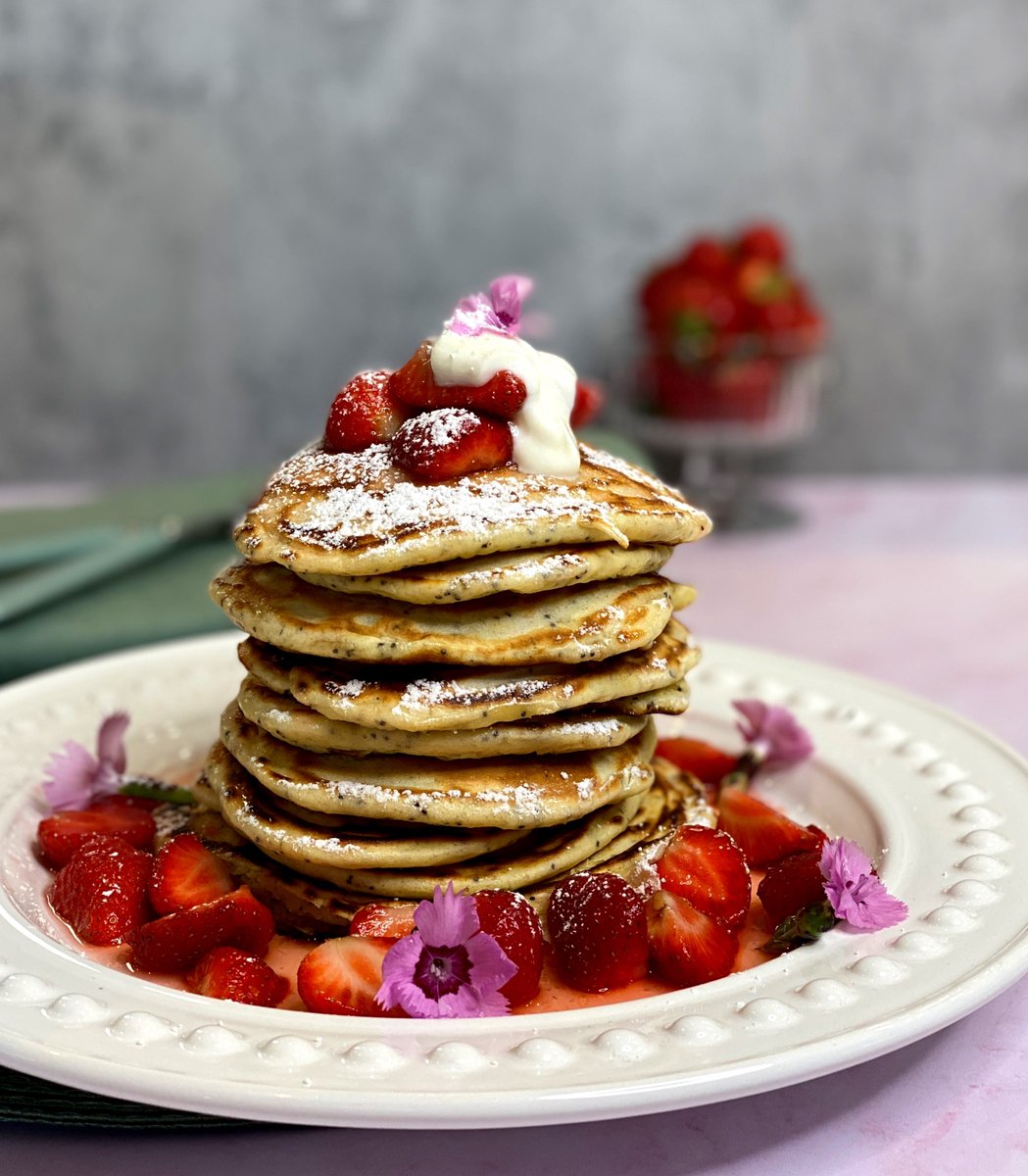 Cfulvio's tweet photo. Want a delicious and healthier option for your weekend breakfast or brunch?
Check out my latest YouTube video for my Poppy Seed Drop Scones with Lemon Strawberry Recipe - ย https://t.co/nY9TZp7I7S
#breakfast #brunch #dropscones #pancakes #strawberry #healthybreakfast https://t.co/6ZcRIX20Qf