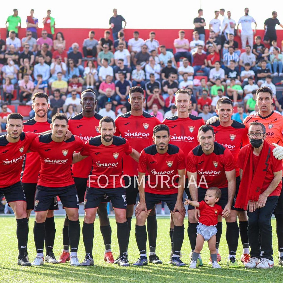 +24 🎂🎉🤭♥️🖤 Primer ascenso y muy orgulloso de formar parte de una familia , siempre formaréis parte de mi. Hoy visitamos Madrid.. espero volver a casa.. os quiero! ♥️ @CIEZA_CD  <a href="/LDS32744507/">L.D.S.....simplemente del CD cieza</a>