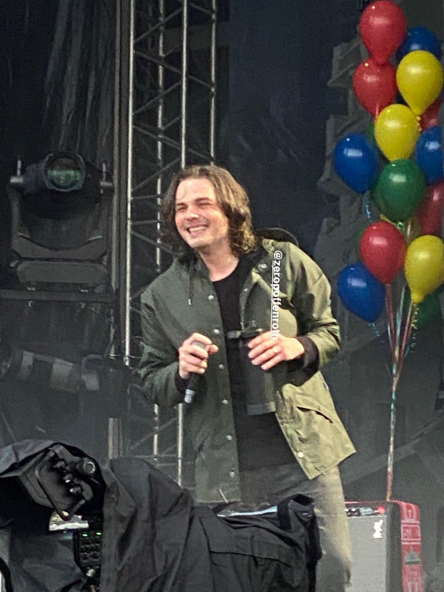 this is the only photo ever i believe