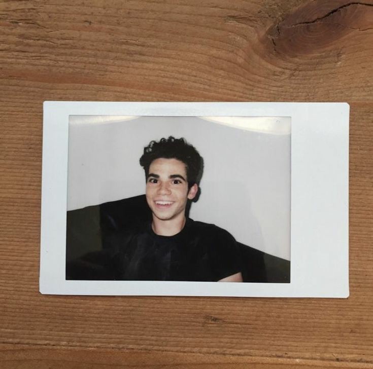 Lembro de você todos os dias, e em todos eles sinto sua falta
te amo pra sempre happy bday Cameron Boyce 