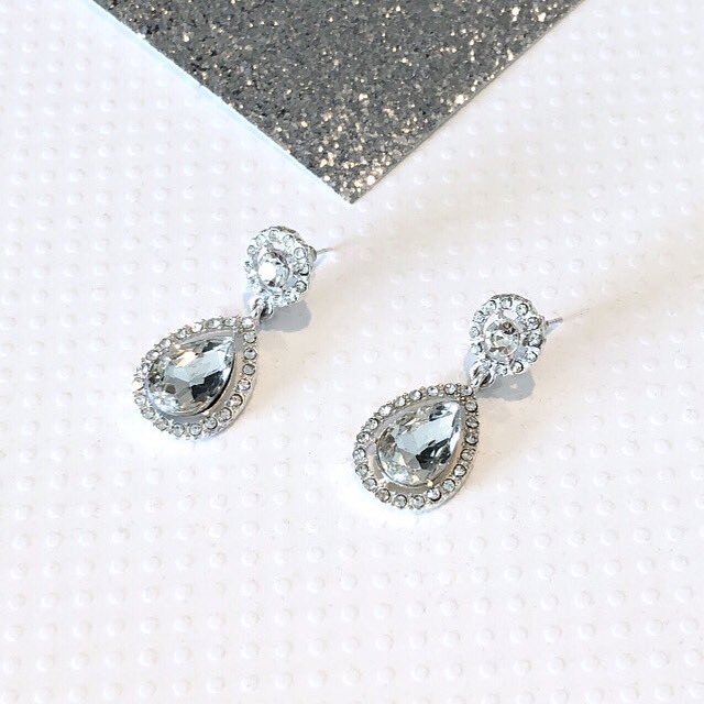 BBrillance's tweet photo. 💍Les Plus Beaux Bijoux de Mariage et de Bal au Quebec sont sur https://t.co/NB0pwPU8wB✨
#quebec #canada #bijoux #jewels #gift #cadeau #mariage #wedding #mariée #bal #ideecadeau #giftideas #jewel #baldefinissant #baldepromo #bijouterie #jewelry #promjewelry #gala #review https://t.co/c5qfFSAirG