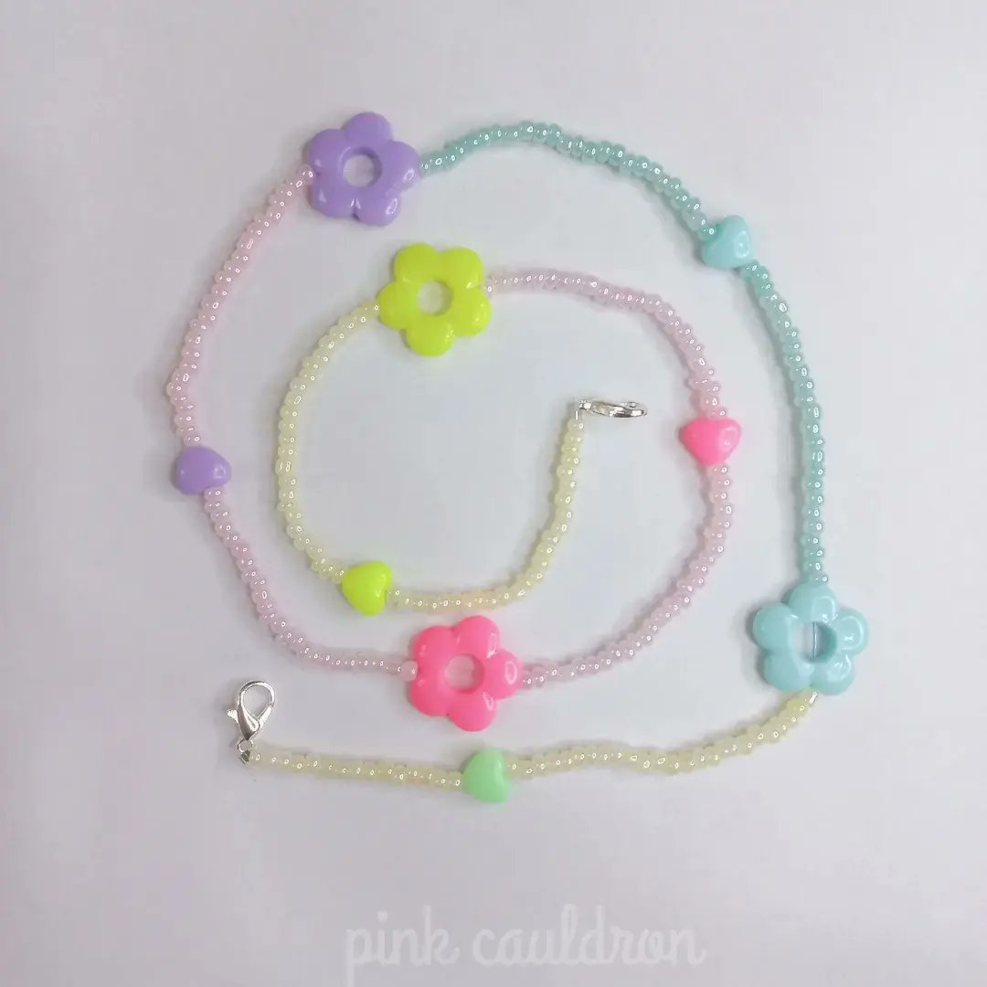 pink_cauldron's tweet photo. We are selling handmade mask holders with the following designs! 

This is our first time to make handmade items! It's so much fun ♡

Here is our shop:
https://t.co/BYptUVDgpK

#maskholders
#handmade
#onlineshop
#philippines https://t.co/Y9fdrCiwcy