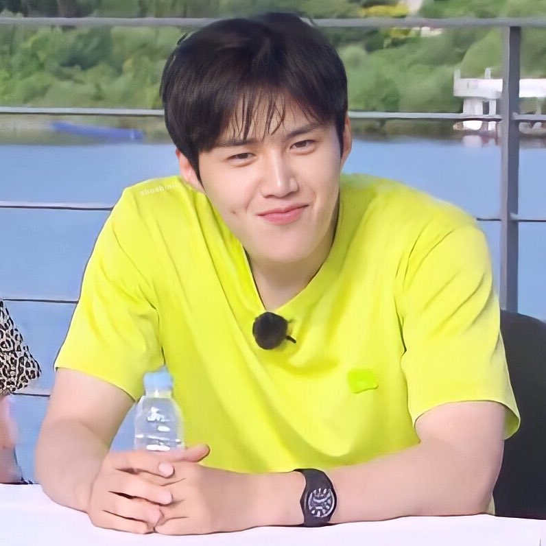 smiling seonho ₊˚.༄ tweet media