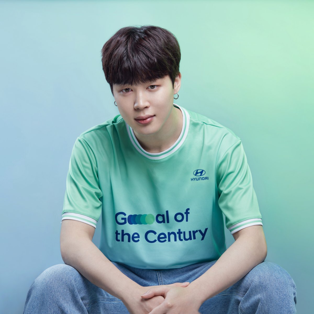 “We’re going to show you a lot more to achieve Goal of the Century. Please look forward to it.” Jimin teased what’s coming with #GoaloftheCentury. 

Subscribe to our newsletter, join us and get an exclusive BTS photo: bit.ly/3LJxUUv

#Hyundai #HyundaixBTS @bts_bighit