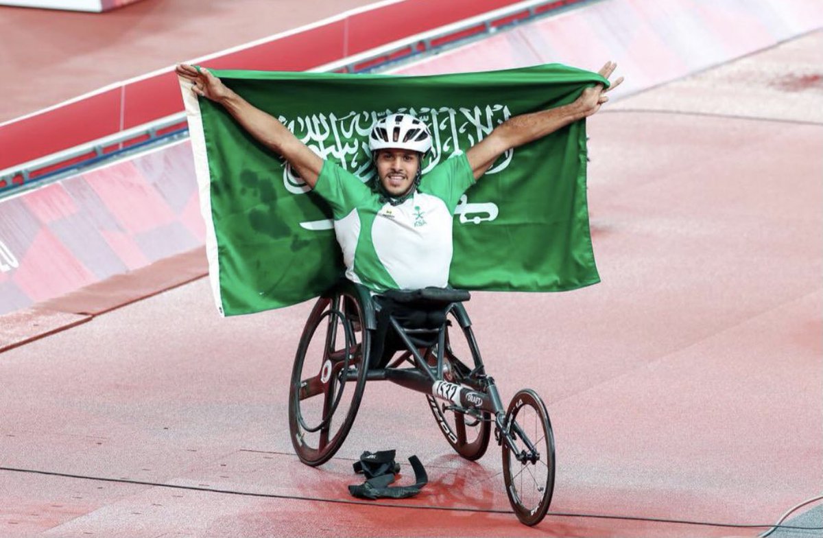 DAHIM_1997's tweet photo. الحمدلله رب العالمين … 

حققت في سباق الـ100M في بطولة سويسرا المفتوحة والجائزة الكبرى المركز الأول 

دعواتكم والقادم افضل 🇸🇦💚 https://t.co/bqmPcOEiaI