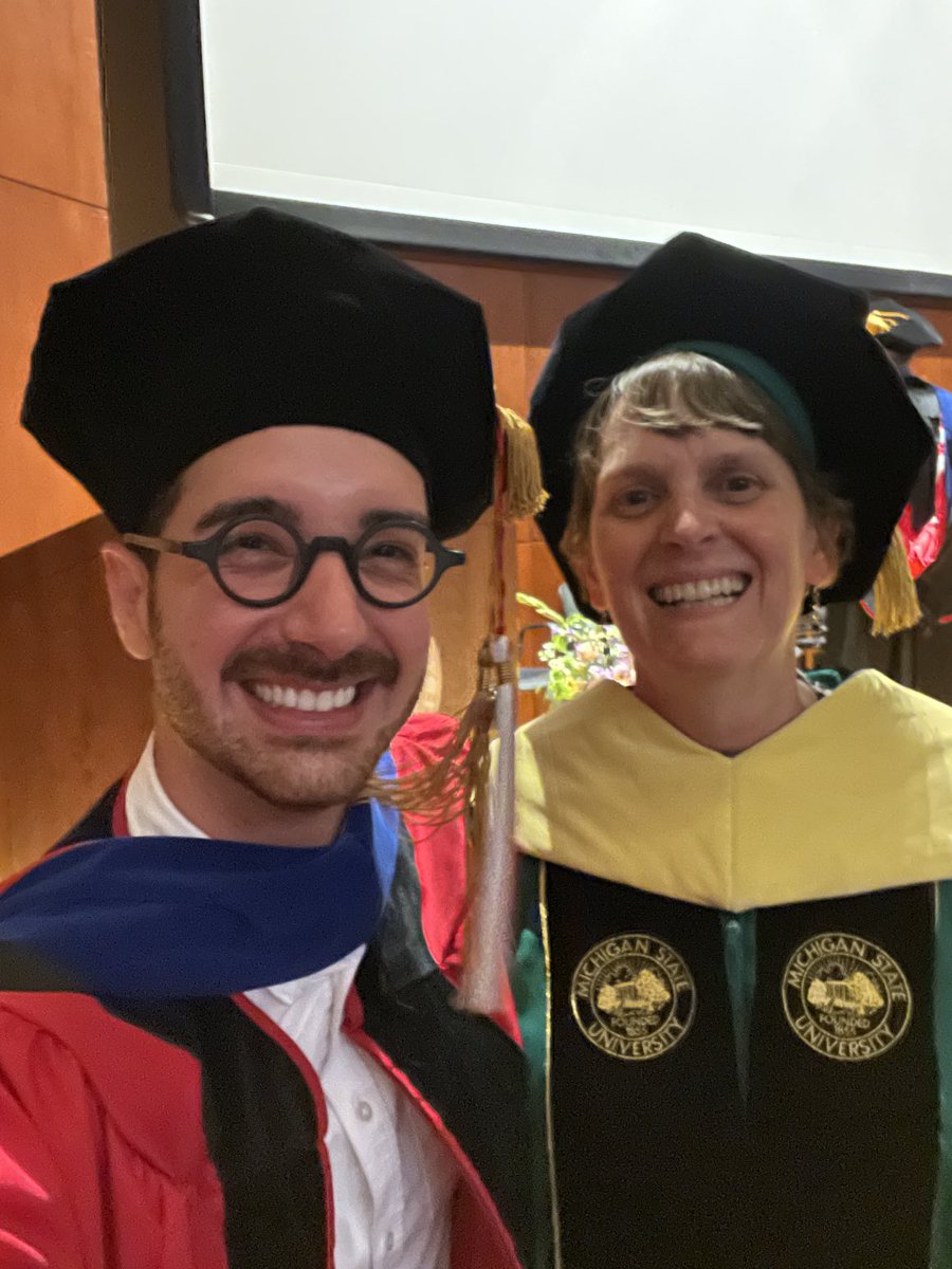 ChristineSmart6's tweet photo. Congrats ⁦@Juanluchosi⁩ you always make ⁦@SmartlabCU⁩ smile. We were sad ⁦@alircala⁩ could not join in the fun but we will celebrate with her soon. It’s both exciting and hard to see two amazing students leave the lab family. ⁦⁦@Cornell⁩ graduation https://t.co/c9kjsbHsGC