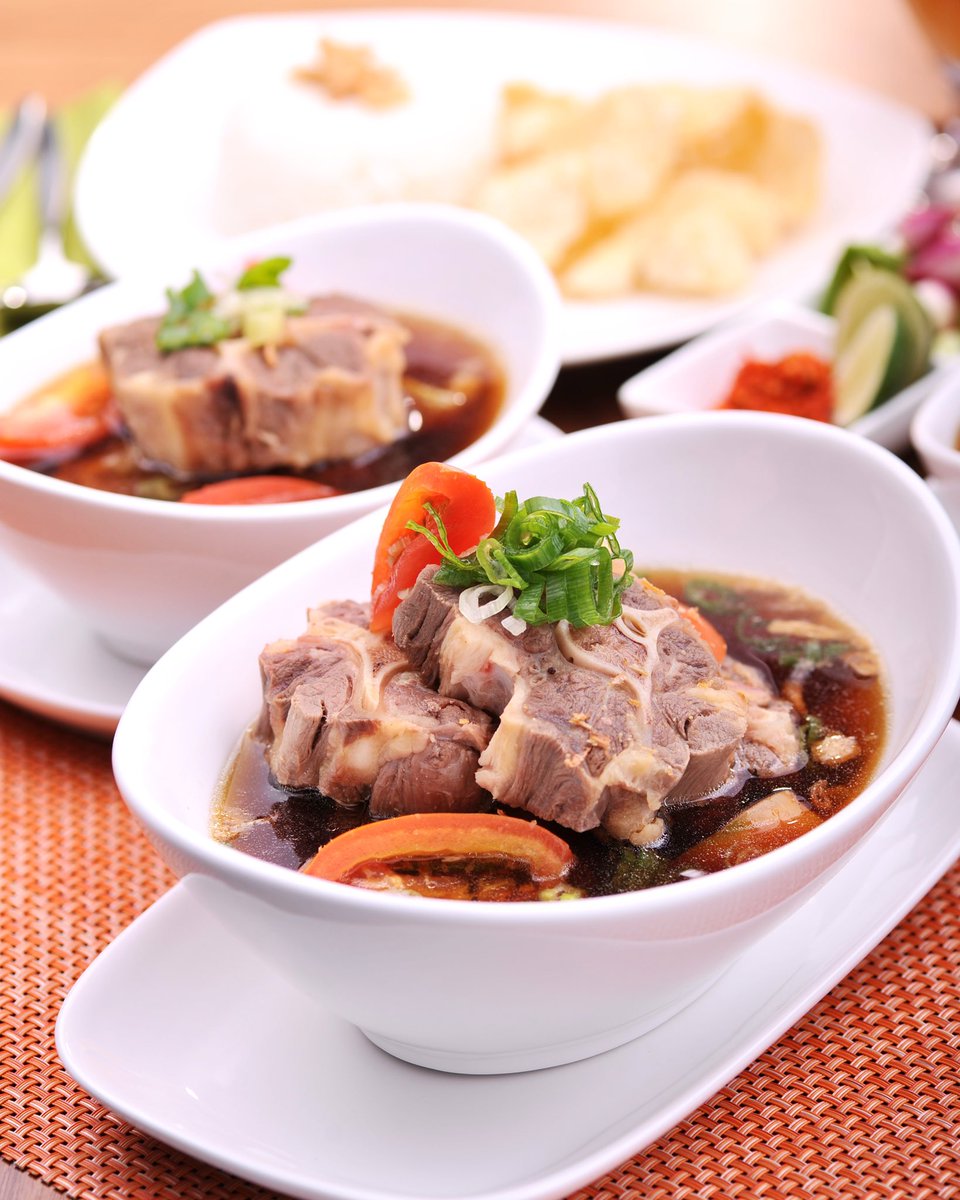 htlborobudurjkt's tweet photo. SOP BUNTUT BOGOR CAFE 
Managed by Hotel Borobudur Jakarta 

We are open now!
at Ancol Beach City Mall
Unit #G-02
Pantai Karnaval Taman Impian Jaya Ancol

Soft Opening on Sunday, May, 29th 2022
For more information and reservation : 081113100212
#sopbuntutsapi #sopbuntutlegendaris https://t.co/iyvfH0cDPk