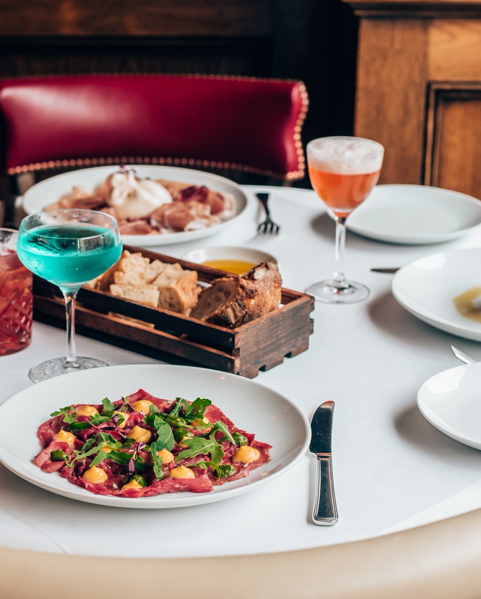🍸Seeing a show near #Piccadilly this weekend? Stop by beforehand for our exclusive #PreTheatre dinner menu, including 2 courses for £25 or 3 courses for £28. It's the perfect meal to indulge in before a big show! Check out the full menu here: macellaiorc.com/menu-soho
