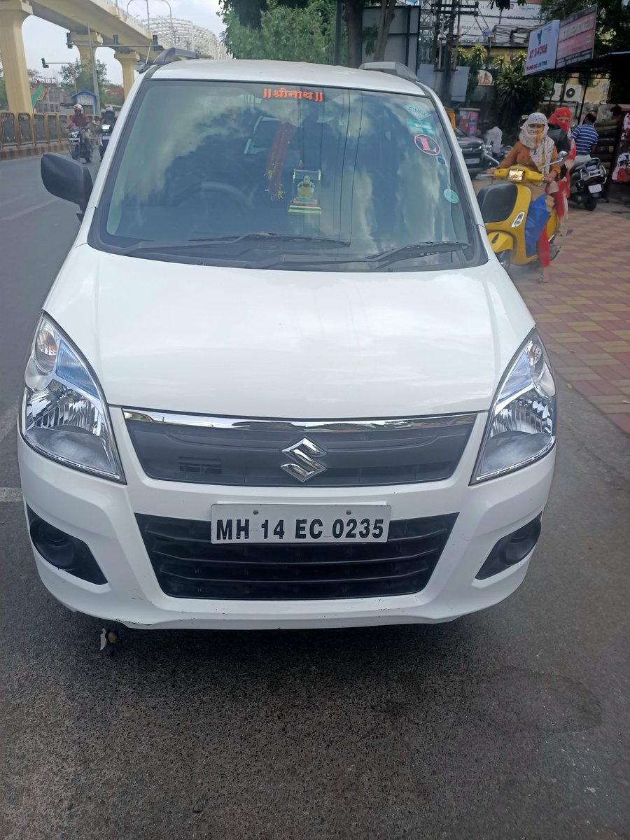 AshtonPSY's tweet photo. @PuneCityPolice @PuneCityTraffic MH14EC0235 parked in front of the gate, no parking zone, Phugewadi, Rohan Tower.  If there's a family emergency how should we go? https://t.co/A2Xz3xm3wc