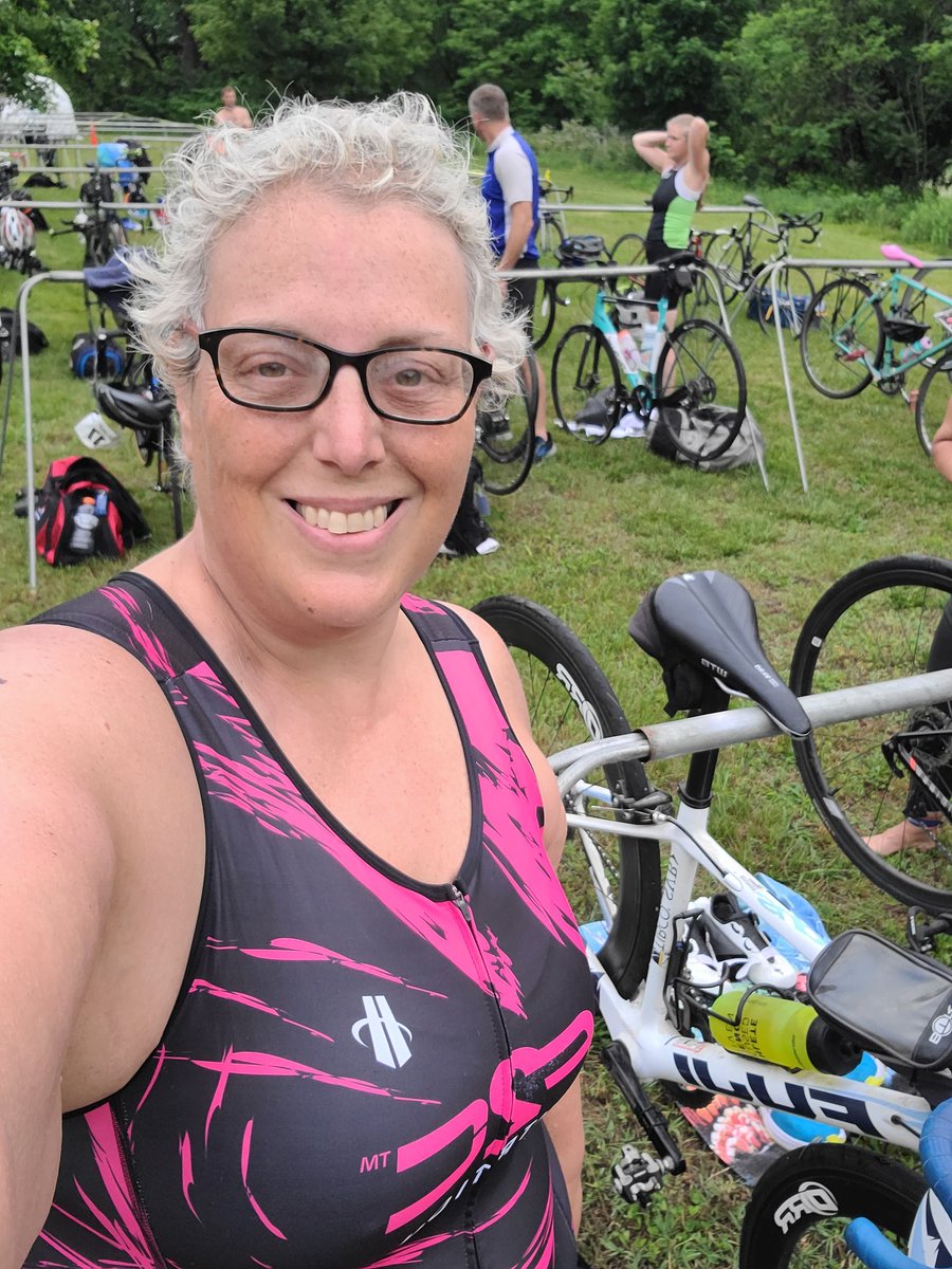 lawyrchiky's tweet photo. Obligatory pre-race selfie. Let's do this! #f2cnutrition #whatfuelsyou #athletefocusedsciencedriven #RollTheO #orrcarbonwheels https://t.co/2kPLw3sRAN