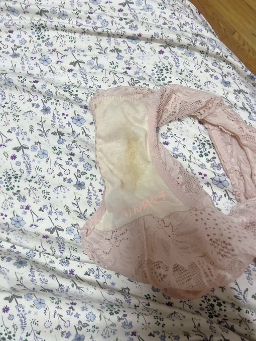 今天的褲褲💦～ 歡迎把它買回家(&acute;▽｀)  #原味 https://t.co/5HdKU2arZt<a href="/tag/%E5%8E%9F%E5%91%B3"class="tags">#原味</a>